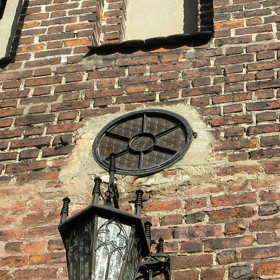kaplica Św. Jacka - fragment fasady frontowej