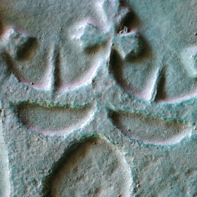 monogram króla Kazimierza III Wielkiego na drzwiach katedry